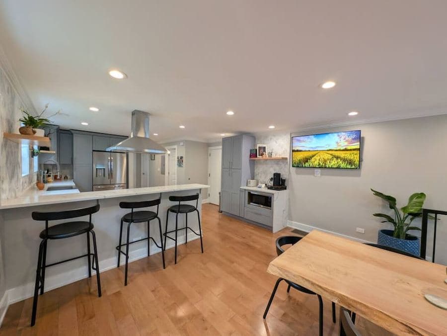Modern kitchen at the Luxury 4BR with theater near downtown Chicago